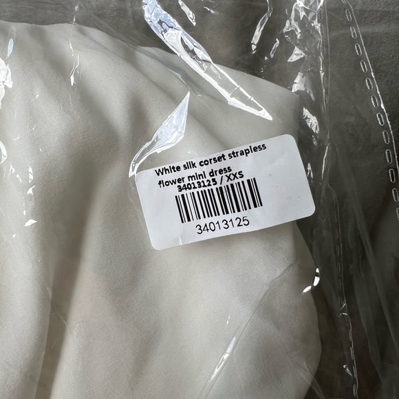 Heiress Beverly Hills Dress - Picture 4 of 4